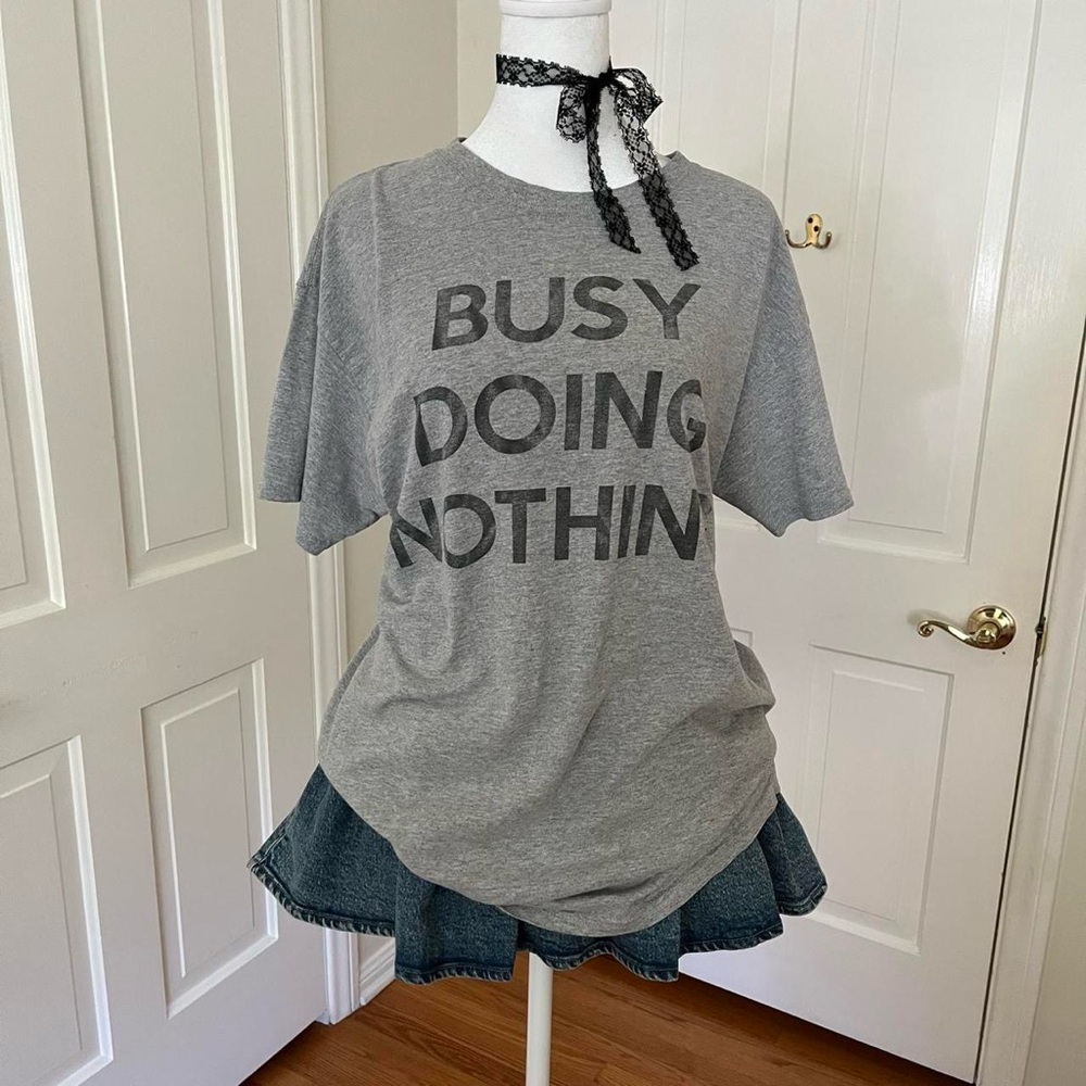 Vintage Y2K Emo Grunge Busy Doing Nothing DIY Print Gray Cotton Dad Tee Shirt - Picture 3 of 4